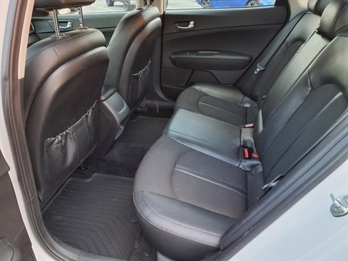 Used 2018 Kia Optima S image 11