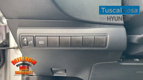 Used 2022 Toyota Corolla LE image 14