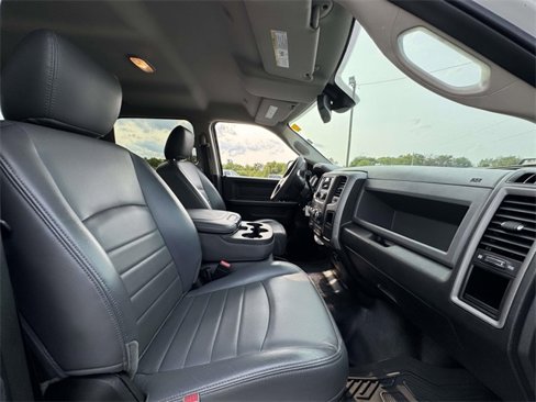 Used 2017 RAM 3500 Tradesman image 15