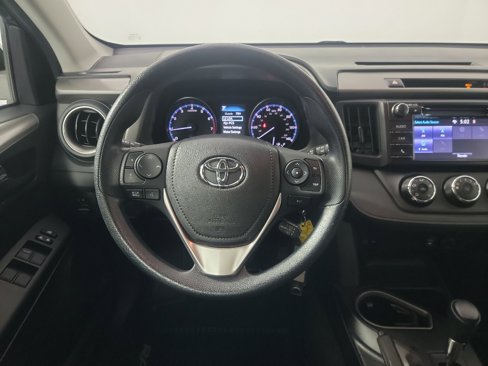 Used 2017 Toyota RAV4 LE image 21