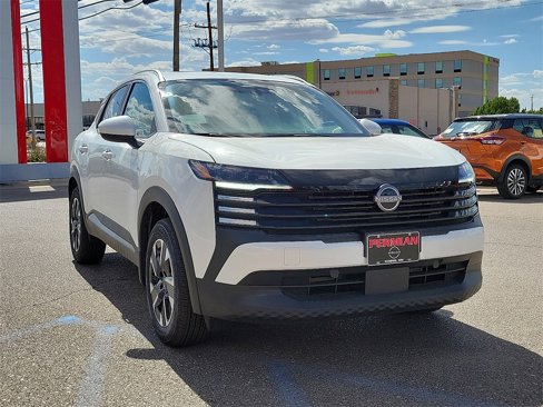 New 2025 Nissan Kicks SV w/ SV Premium Package image 2
