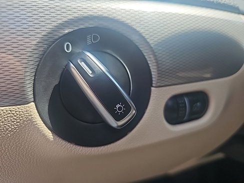 Used 2017 Volkswagen Jetta SE image 21