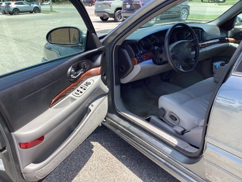 Used 2004 Buick Le Sabre Custom image 14