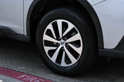 Used 2020 Subaru Outback Premium image 43