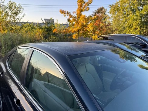 Used 2019 Toyota Camry LE image 13