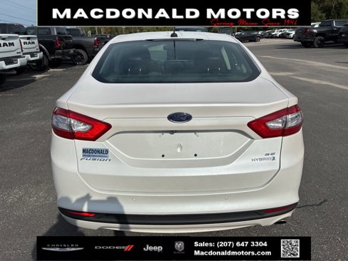 Used 2016 Ford Fusion SE w/ Equipment Group 502A image 6