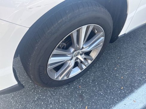 Used 2015 Lexus RX 450h AWD image 6