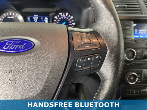 Used 2017 Ford Explorer XLT image 22