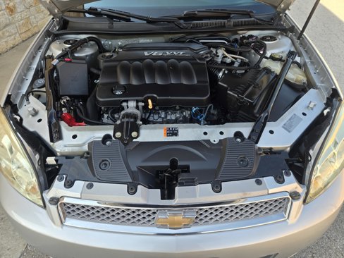 Used 2014 Chevrolet Impala LT w/ LT Sunroof Package image 13