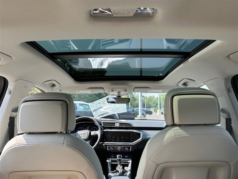New 2025 Audi Q3 2.0T Premium image 30