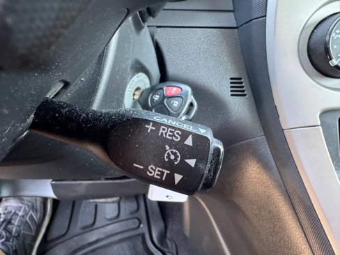 Used 2009 Pontiac Vibe w/ Preferred Package image 16