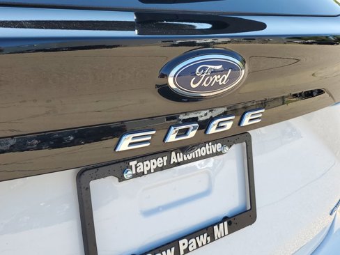 Used 2023 Ford Edge SEL image 6