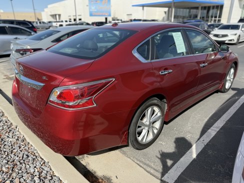 Used 2015 Nissan Altima 2.5 SL w/ Technology Package image 4