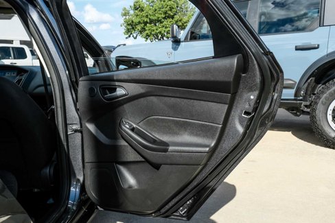 Used 2017 Ford Focus SEL image 38