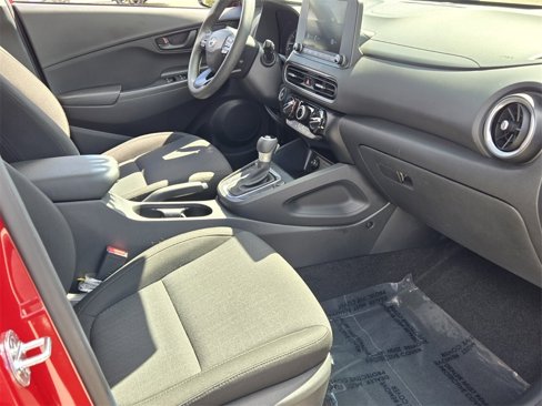 Certified 2022 Hyundai Kona SEL w/ Cargo Package image 15