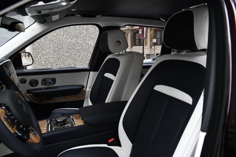 New 2025 Rolls-Royce Cullinan image 10