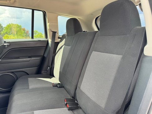 Used 2011 Jeep Compass 2WD image 8