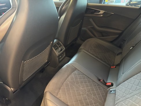 Used 2023 Audi S4 Premium Plus w/ Premium Plus Package image 15