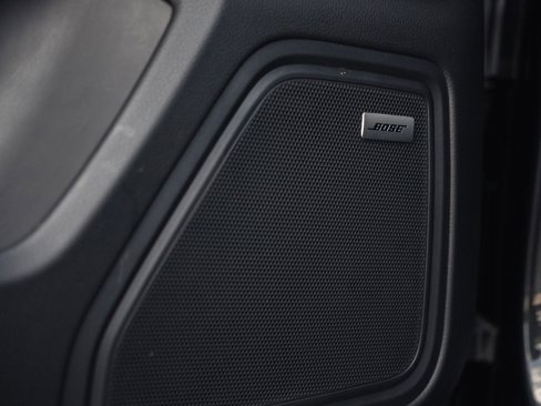 Certified 2025 Porsche Macan image 24