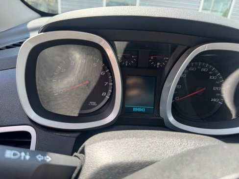 Used 2011 Chevrolet Equinox LT w/ All-Star Package image 6