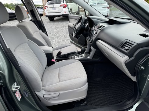 Used 2015 Subaru Forester 2.5i w/ Alloy Wheel Package image 11