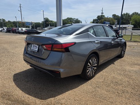 Used 2023 Nissan Altima 2.5 SV image 5