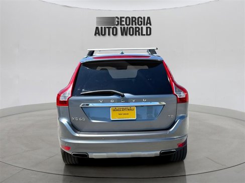 Used 2017 Volvo XC60 T5 Inscription w/ Preferred Option Package image 4