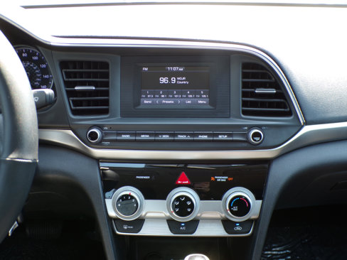 Used 2019 Hyundai Elantra SE w/ Cargo Package image 14
