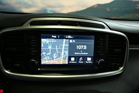 Used 2019 Kia Sorento SX image 32