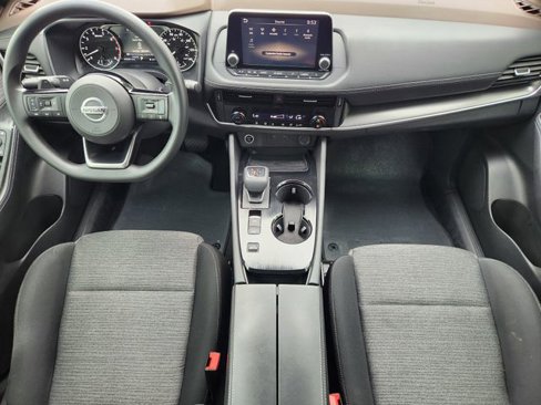 Used 2021 Nissan Rogue SV image 27