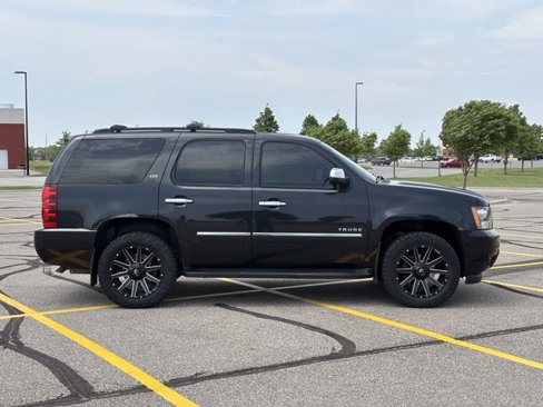 Used 2012 Chevrolet Tahoe LTZ image 2