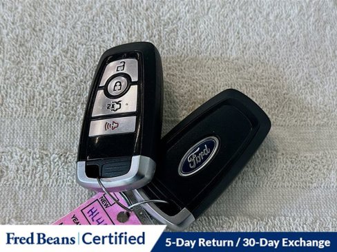 Used 2019 Ford Fusion SE image 30