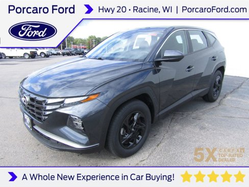 Used 2024 Hyundai Tucson SE image 1
