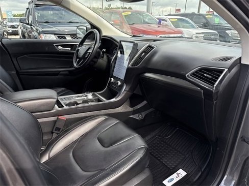 Used 2022 Ford Edge Titanium image 19