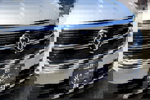 Certified 2024 Volkswagen Jetta SE w/ Panoramic Sunroof Package image 30
