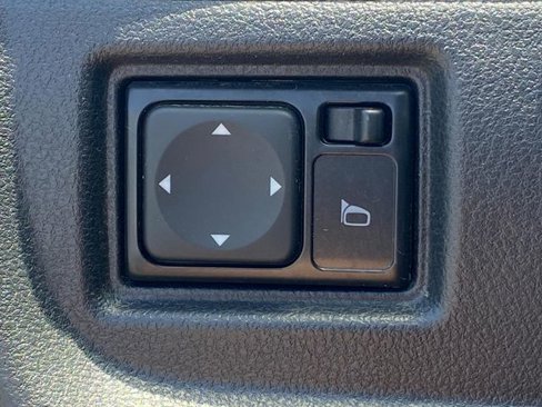 Used 2018 Nissan Versa Note S image 12