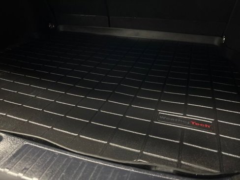 Used 2021 Toyota Prius L Eco image 22