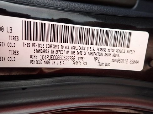 Used 2014 Jeep Grand Cherokee Overland image 40