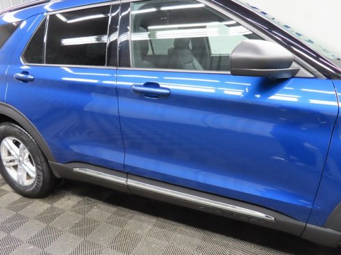 Used 2020 Ford Explorer XLT w/ Equipment Group 202A image 31
