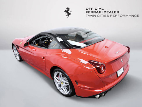 Certified 2017 Ferrari California T image 5