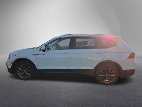 Used 2022 Volkswagen Tiguan SE image 7