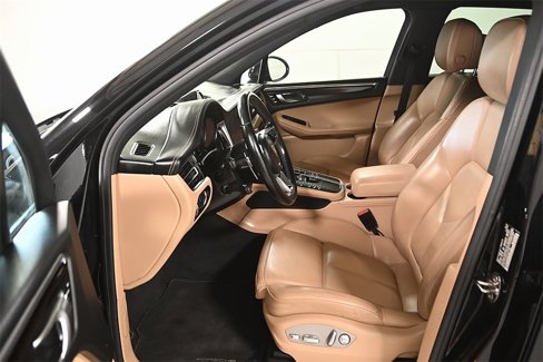 Used 2019 Porsche Macan image 10