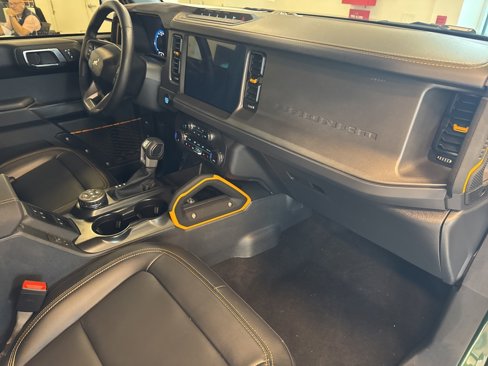 Used 2024 Ford Bronco Badlands image 28