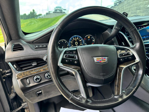 Used 2015 Cadillac Escalade ESV Platinum image 10