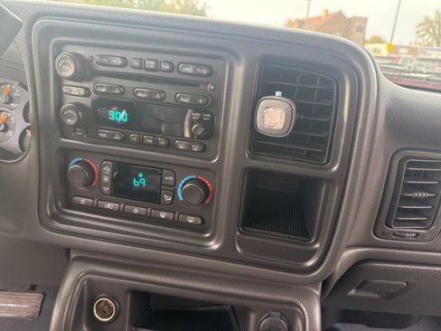 Used 2006 Chevrolet Silverado 1500 LT w/ Light Duty Power Package image 20