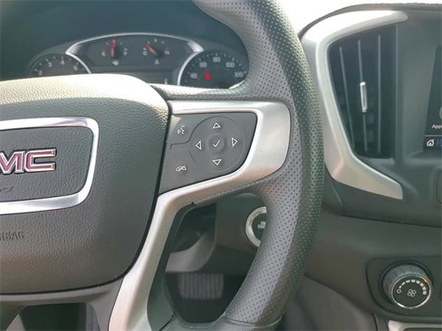 Certified 2024 GMC Terrain SLE image 17