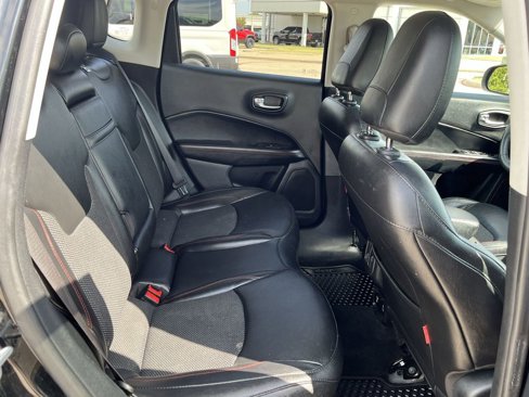Used 2019 Jeep Compass Trailhawk image 38