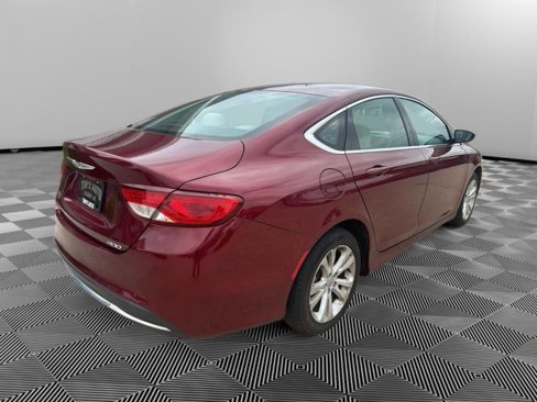 Used 2015 Chrysler 200 Limited image 3
