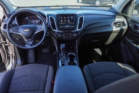 Used 2023 Chevrolet Equinox LT image 3