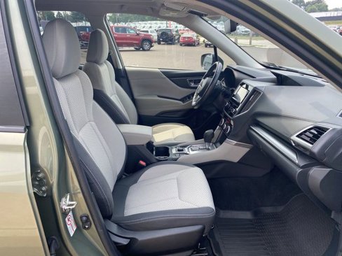 Used 2019 Subaru Forester Premium image 29